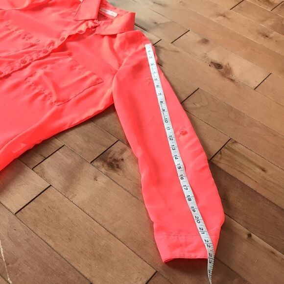 3/30$ Ardene neon pink shirt - Picture 5 of 6